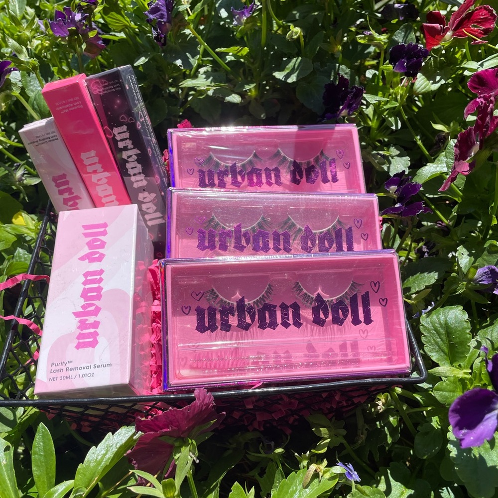 3 Sets of Lashes…50% OFF $60 ($119 value)! complete Urban Doll Lash Kit!